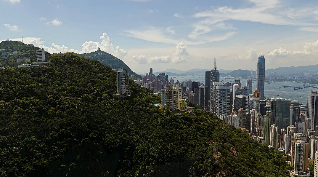 A DIFFERENT LOOK AT HONG KONG | FRANK GEHRY