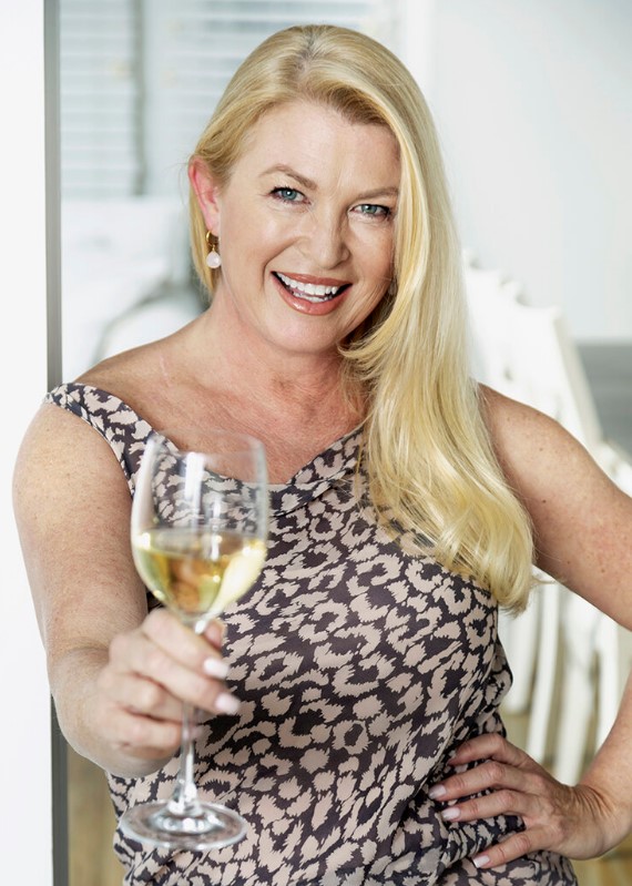 Sandra’s Wine Life Shares the Top Sparkling Wines to Toast the Class of 2020 Sandra’s Wine Life Shares the Top Sparkling Wines to Toast the Class of 2020