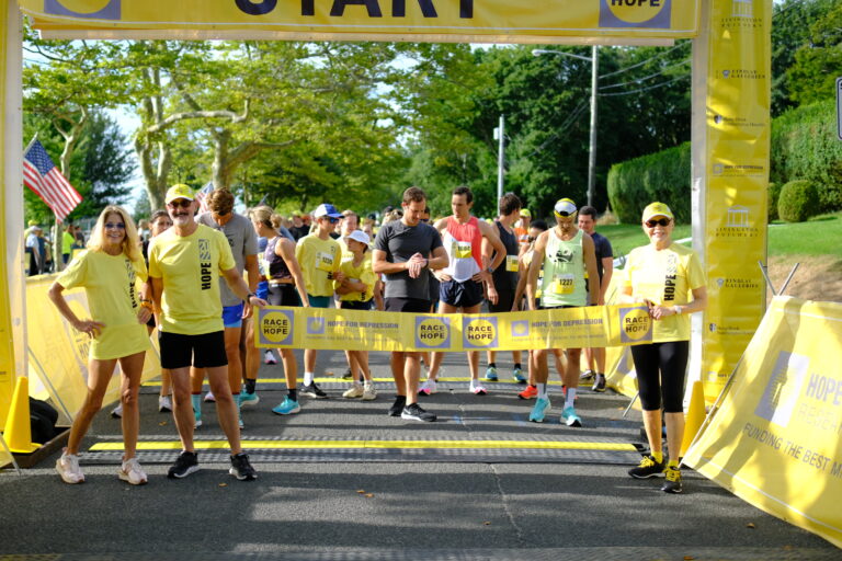 Candace Bushnell Leads More than 400 Runners at Seventh Annual 5K Race of Hope to Defeat Depression in Southampton, NY